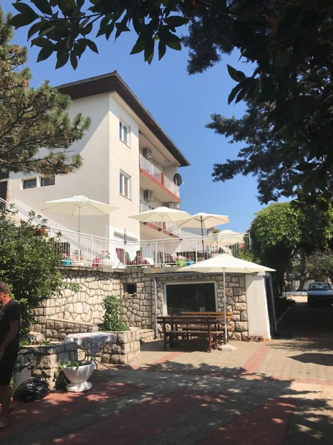 Apartments Tepavac Novi Vinodolski Exterior photo